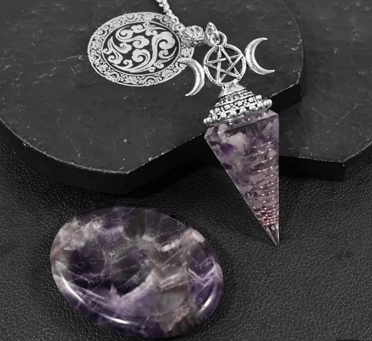The Moonseer Pendulum