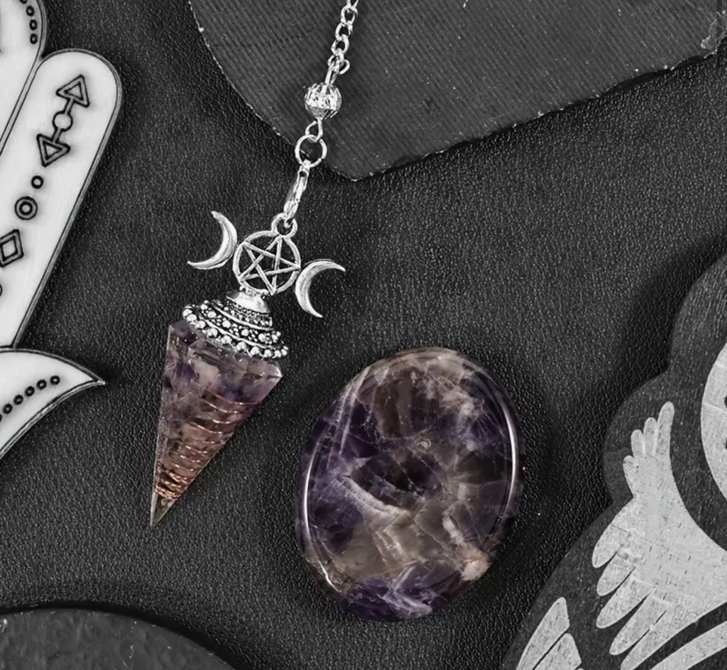 The Moonseer Pendulum