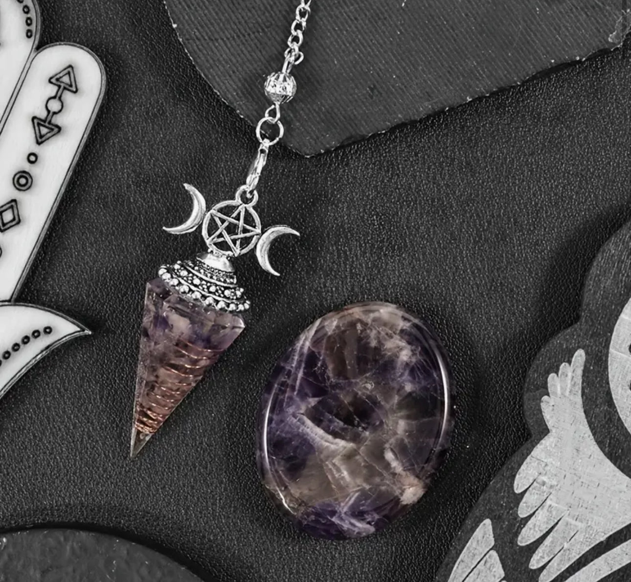 The Moonseer Pendulum